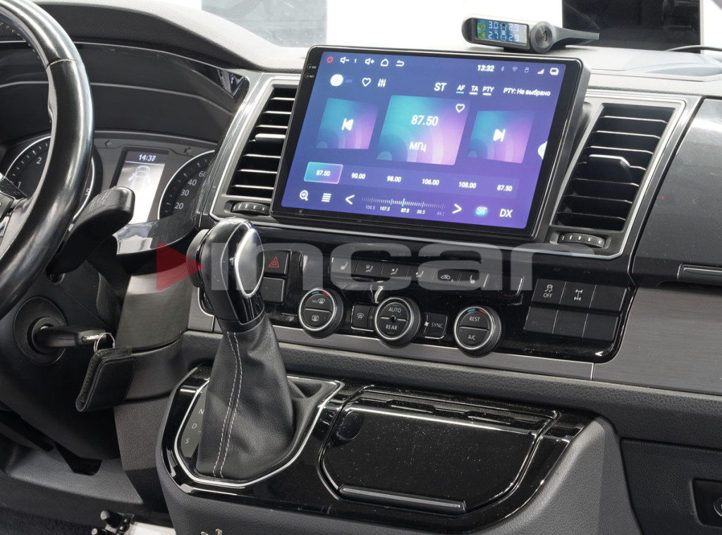 Рамка для UMS  VW Caravelle 2015+, 10"