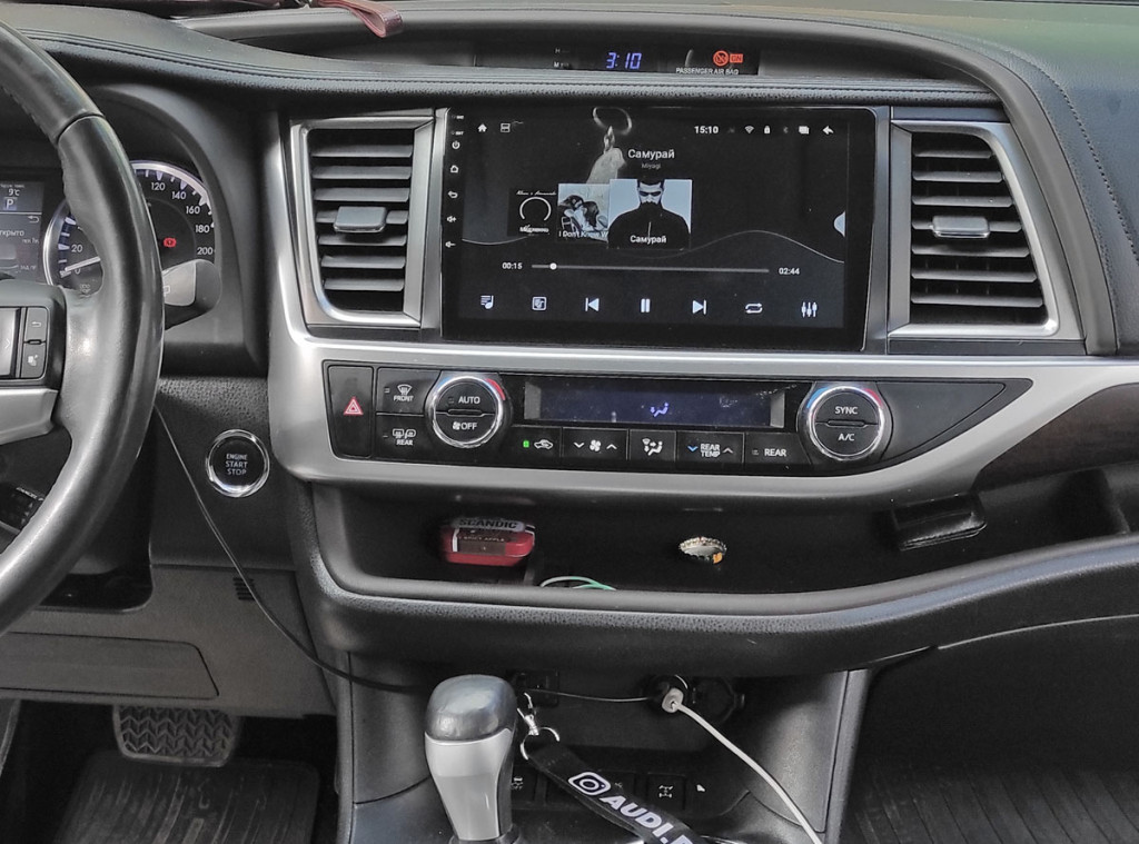 Рамка для UMS  TOYOTA HighLander 2014-2019, 10"