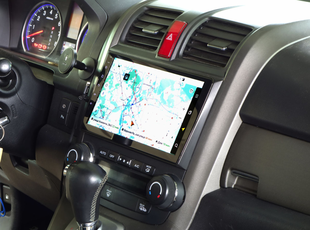 Рамка для UMS  HONDA CR-V 2007-2011, 9"