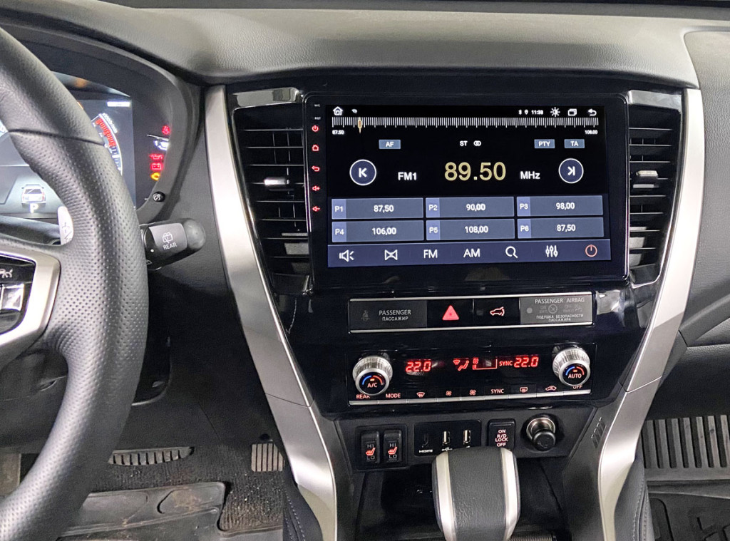 Рамка для UMS  MITSUBISHI Pajero Sport 2020+ (Auto AC), 10"