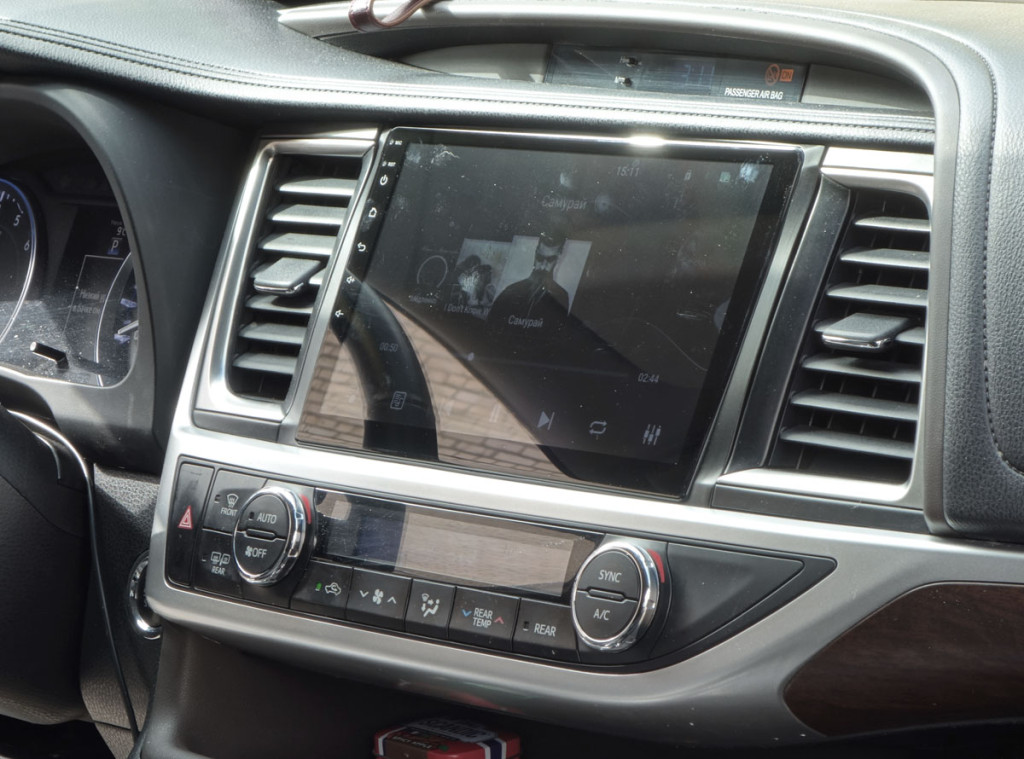 Рамка для UMS  TOYOTA HighLander 2014-2019, 10"