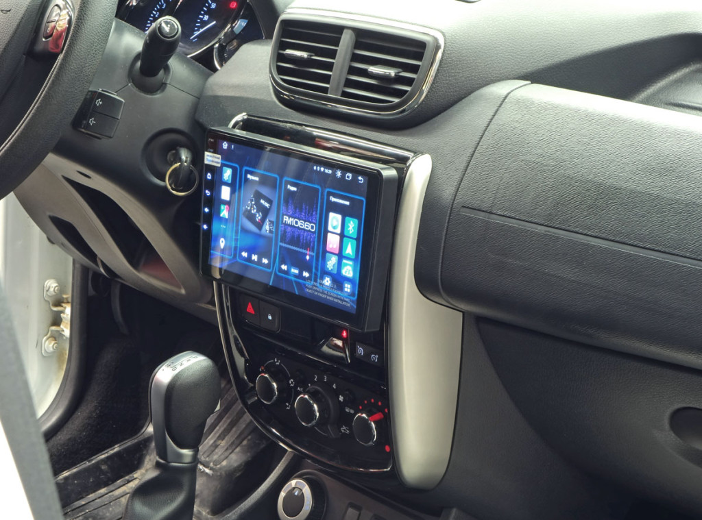Рамка для UMS  RENAULT Duster I 2010-2014, Duster II 2021+, Sandero 14+, Kaptur, NISSAN Terrano 17+