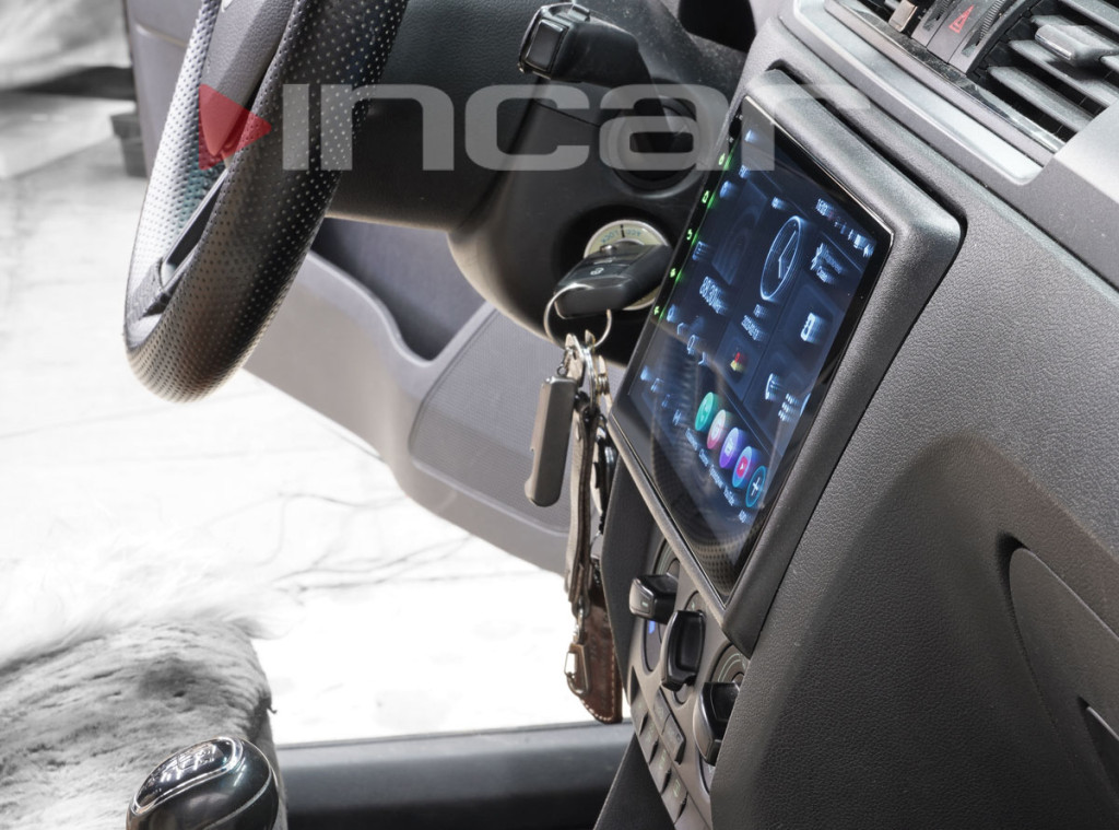 Рамка для UMS  SKODA Rapid 2012-2019