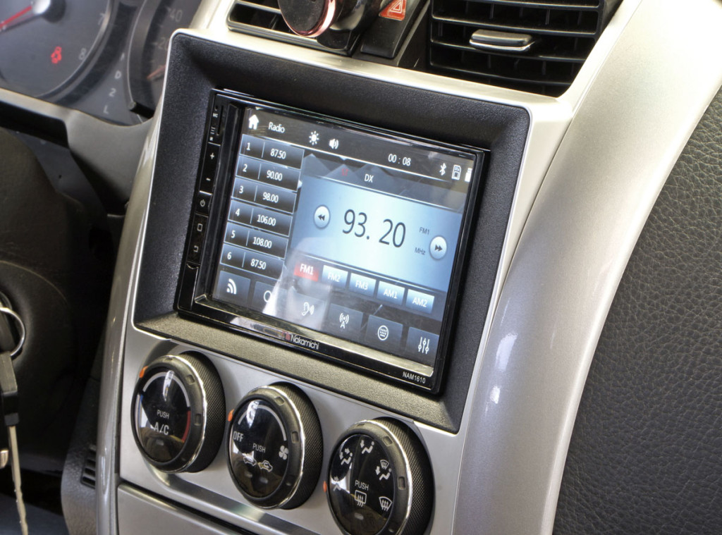 Рамка для UMS  Универсальная для перехода с 10" на 2din