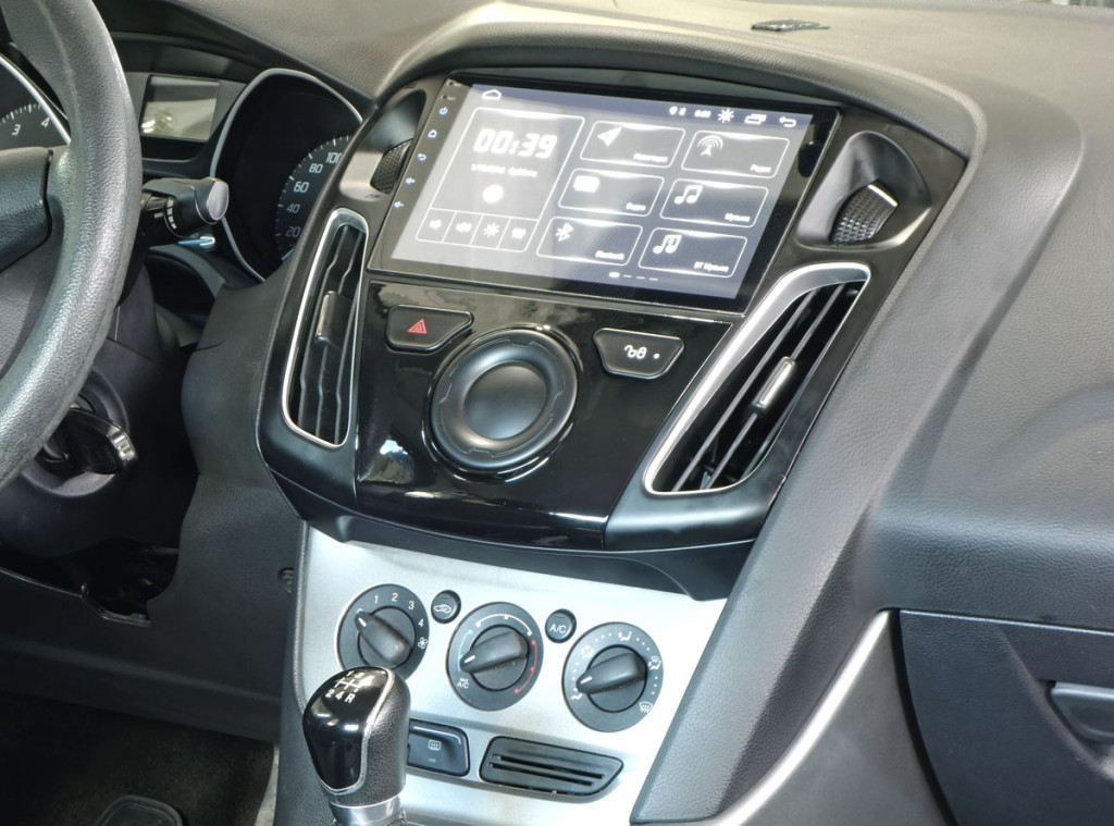 Рамка для UMS  FORD Focus-3 2011-2014, 9" (тип2)
